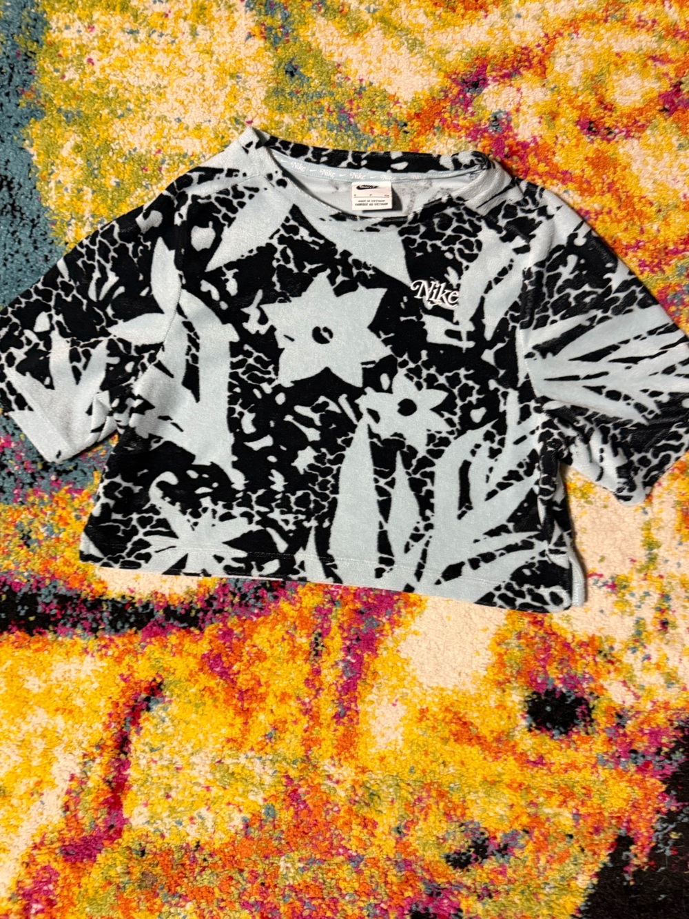 RARE Black & White Floral crop top velour